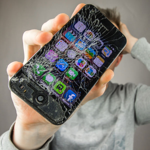 Не звонит, не пишет