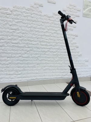 фото Электросамокат Xiaomi M365 Pro Черный (DDHBC02NEB) фото Электросамокат Xiaomi M365 Pro Черный (DDHBC02NEB)