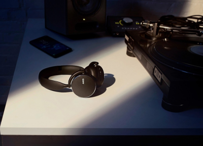 фото Беспроводные наушники AKG Harman Y500 Черный