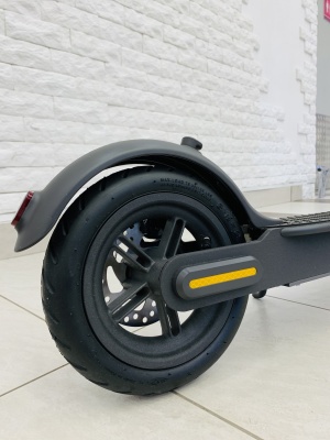 фото Электросамокат Xiaomi M365 Pro Черный (DDHBC02NEB) фото Электросамокат Xiaomi M365 Pro Черный (DDHBC02NEB)