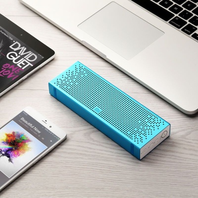 фото Портативная колонка Xiaomi Mi Bluetooth Speaker Blue