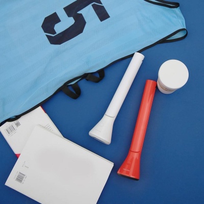 фото Настольная лампа Xiaomi Yeelight Rechargeable Folding Desk Lamp Red