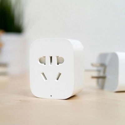 фото Умная ZigBee розетка Xiaomi Mi Smart Power Plug