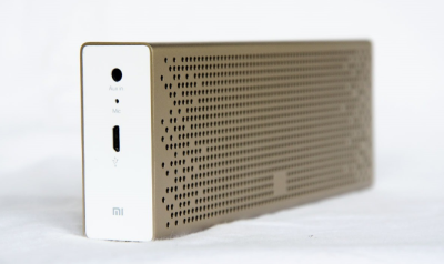 фото Портативная колонка Xiaomi Mi Bluetooth Speaker